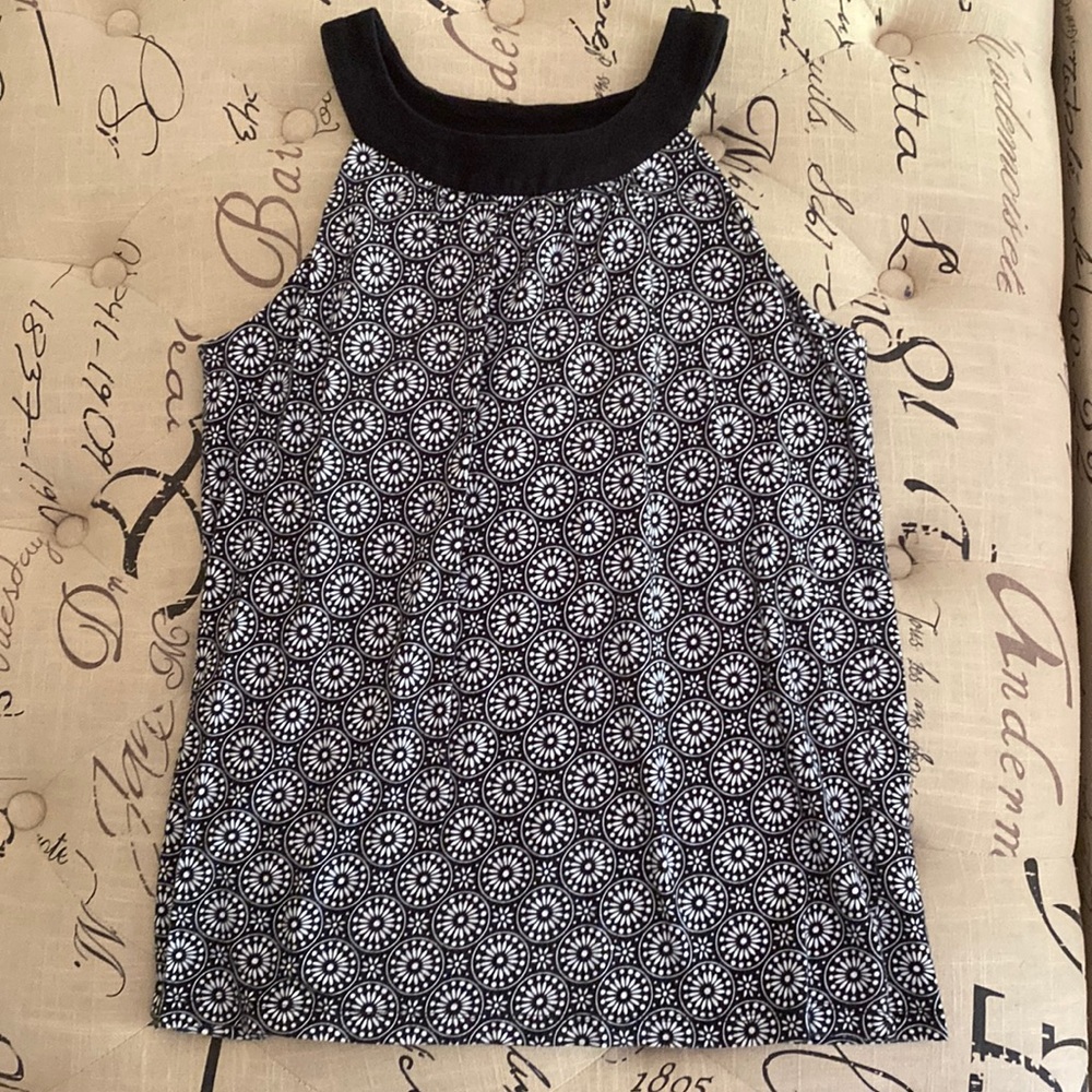 Jones New York summer top, size small.